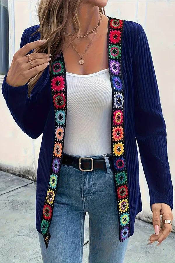 Janna - Cardigan elegante in maglia con bordi floreali e maniche lunghe