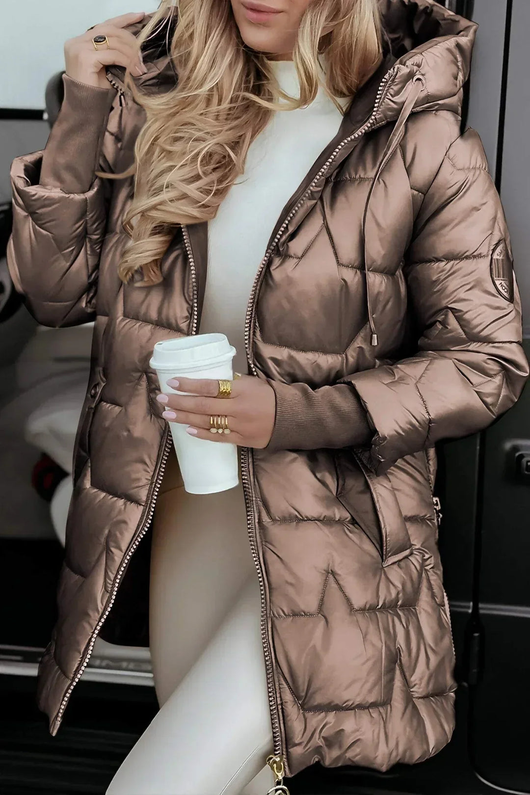 Elloisa - Elegante giacca trapuntata e calda con cappuccio